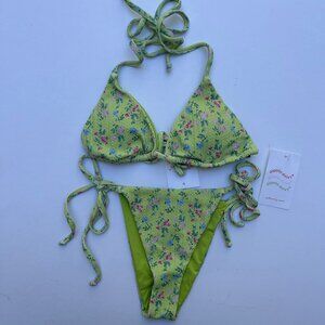 Dippin’ Daisy’s Palm top & Bondi bottom